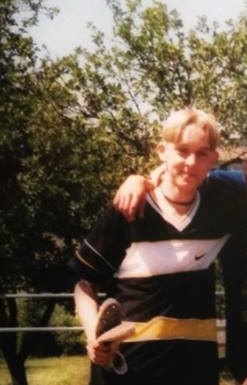 Julius Kompas at the time when he need shampoing to stay fresh