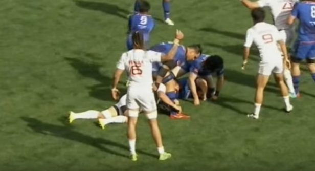 colin-bourke-funny-shoelaces-1024x556