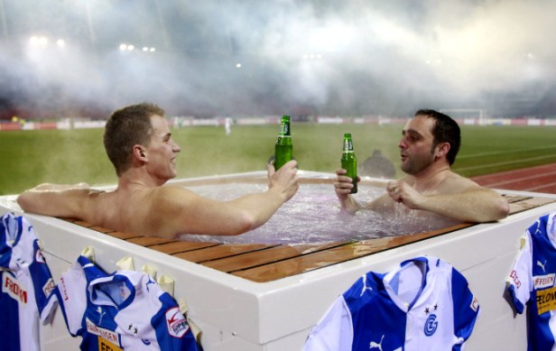 Grasshoppers-torcida-jacuzzi
